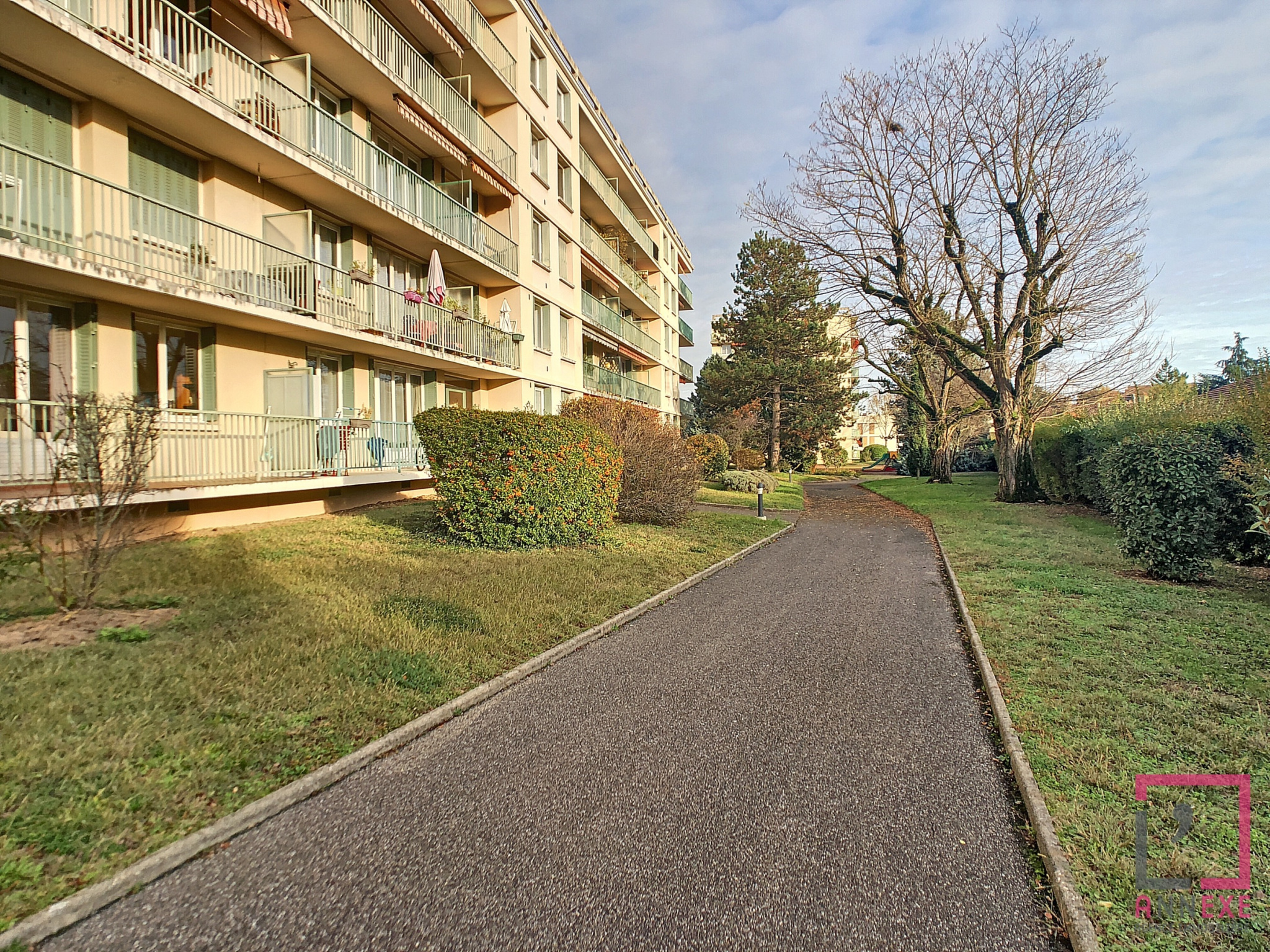 Fontaines-sur-Saône : vente Appartement T4 2 chambres dans ...